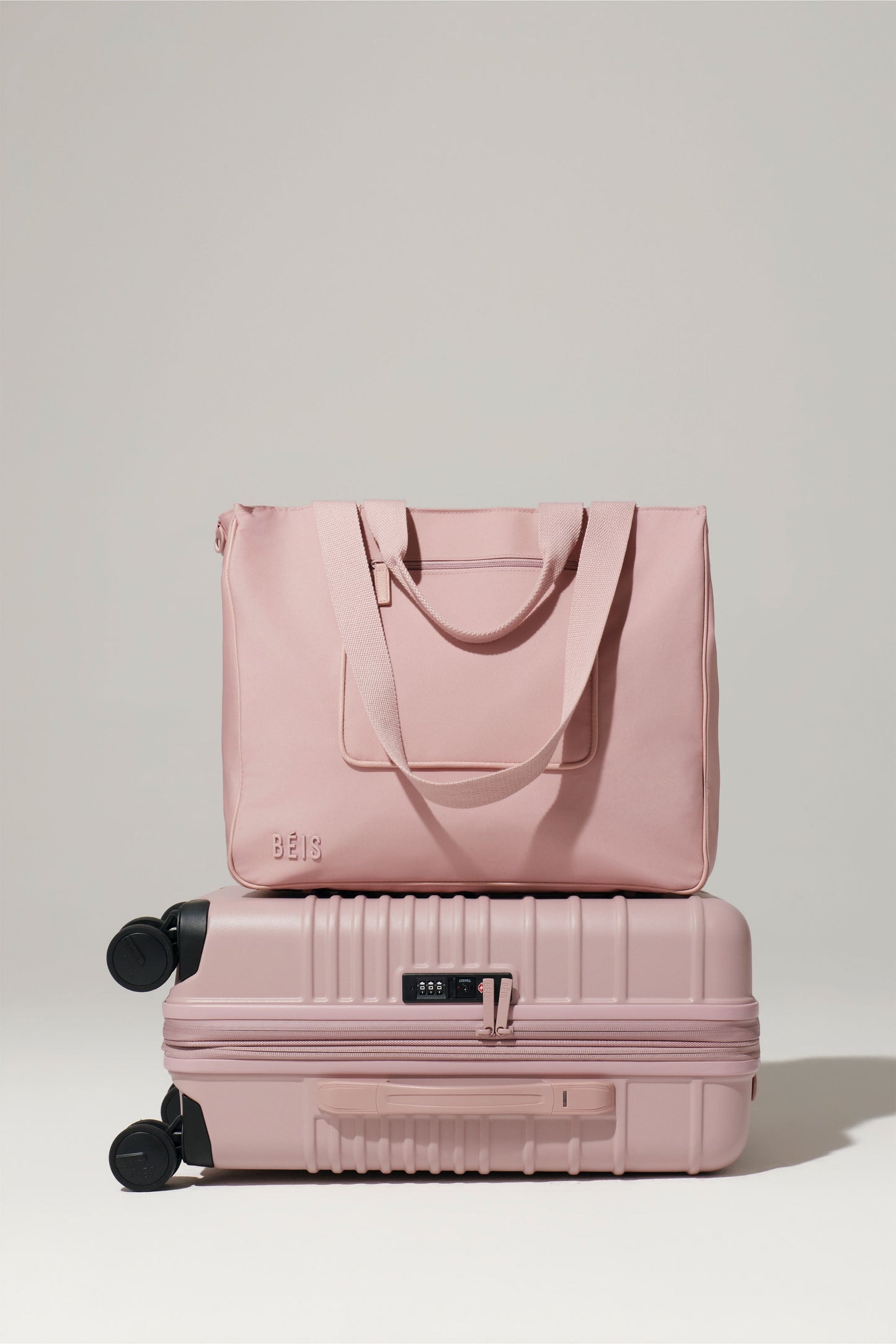 The Tote Set